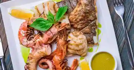 Parrillada Marinera